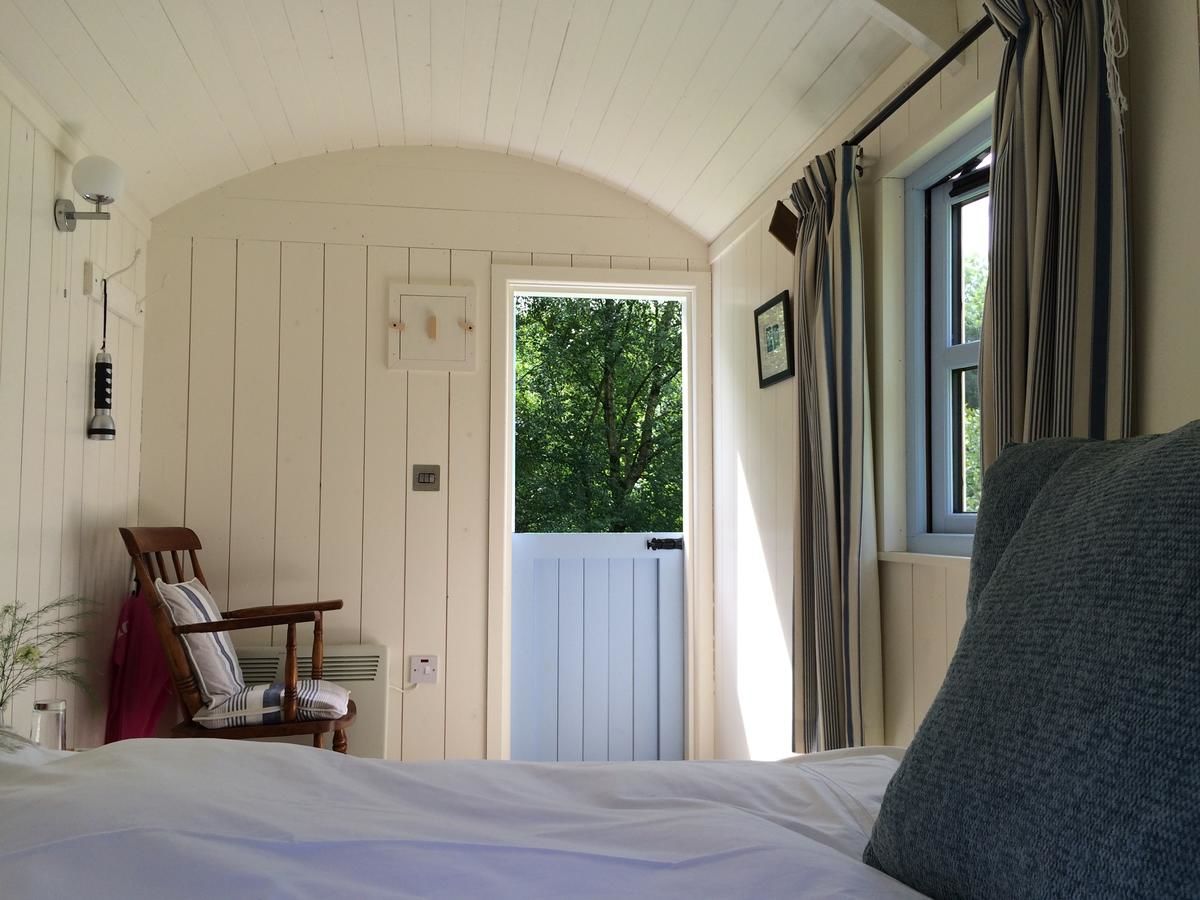 Кемпинги Blackstairs Shepherds Huts Killedmond-34