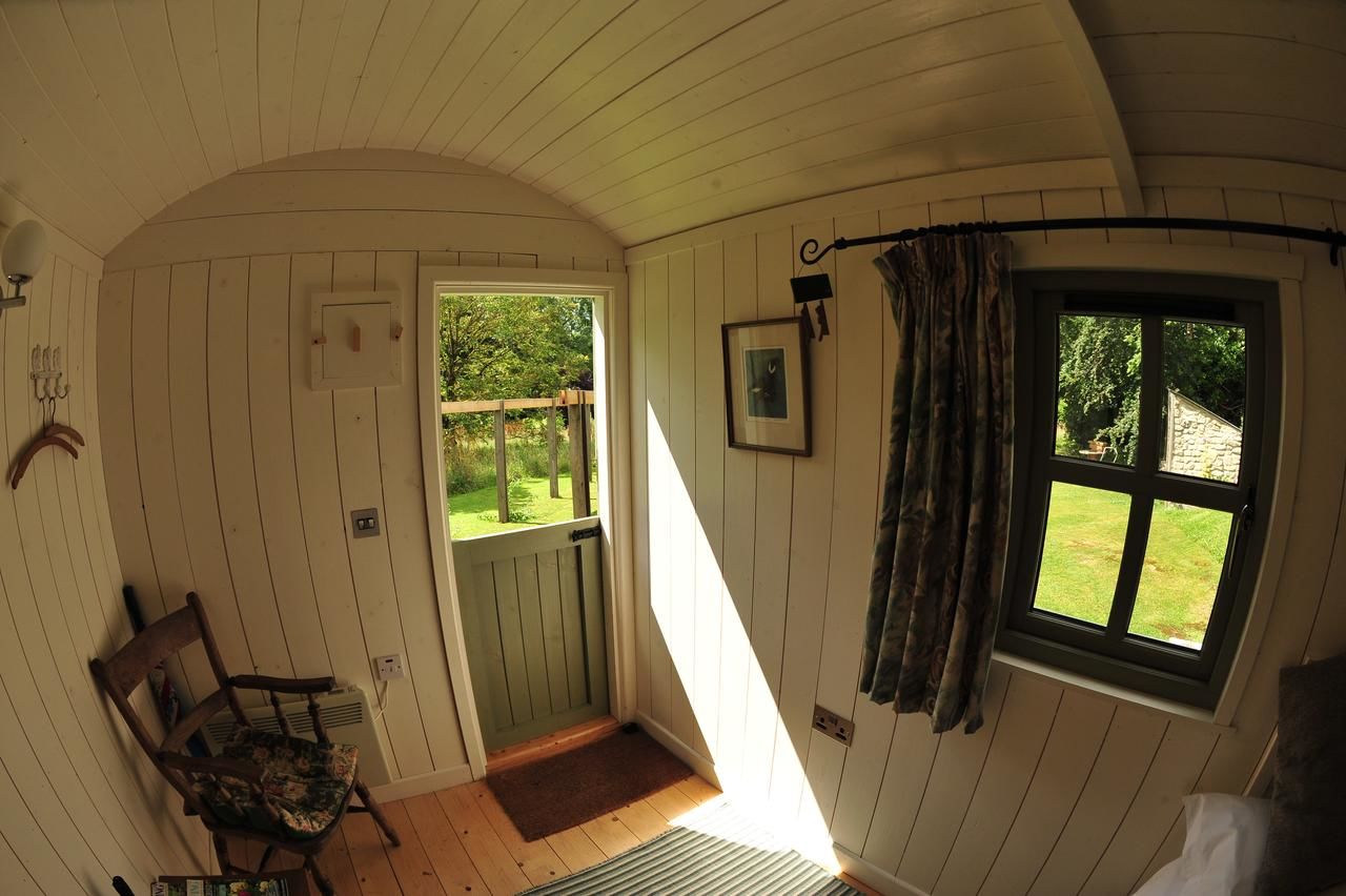 Кемпинги Blackstairs Shepherds Huts Killedmond-48